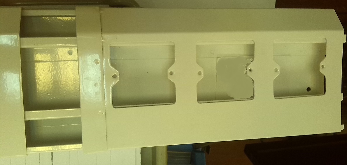 ترانک دیواری