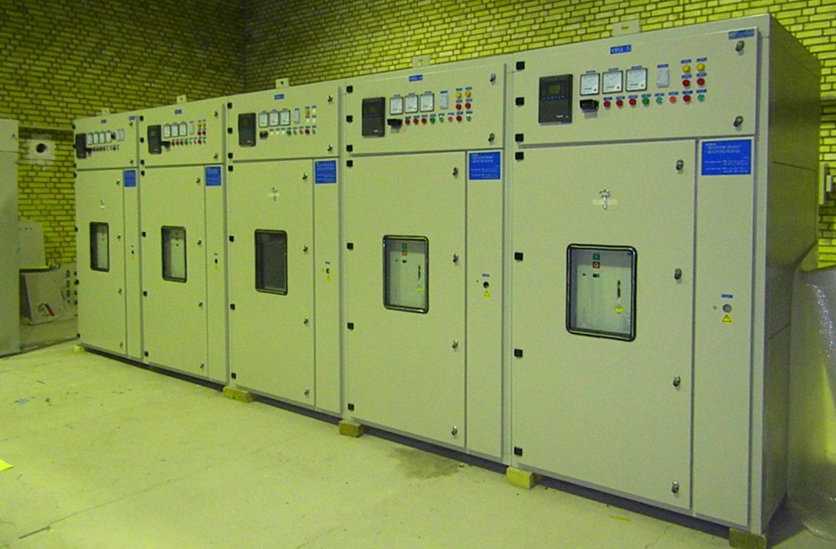 تابلو برق ایستاده